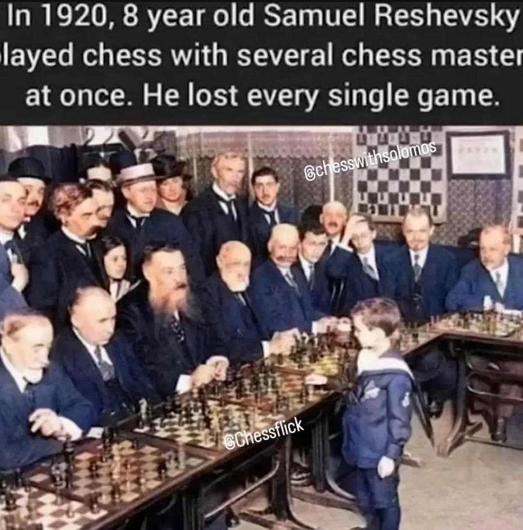 8 years old chess meme